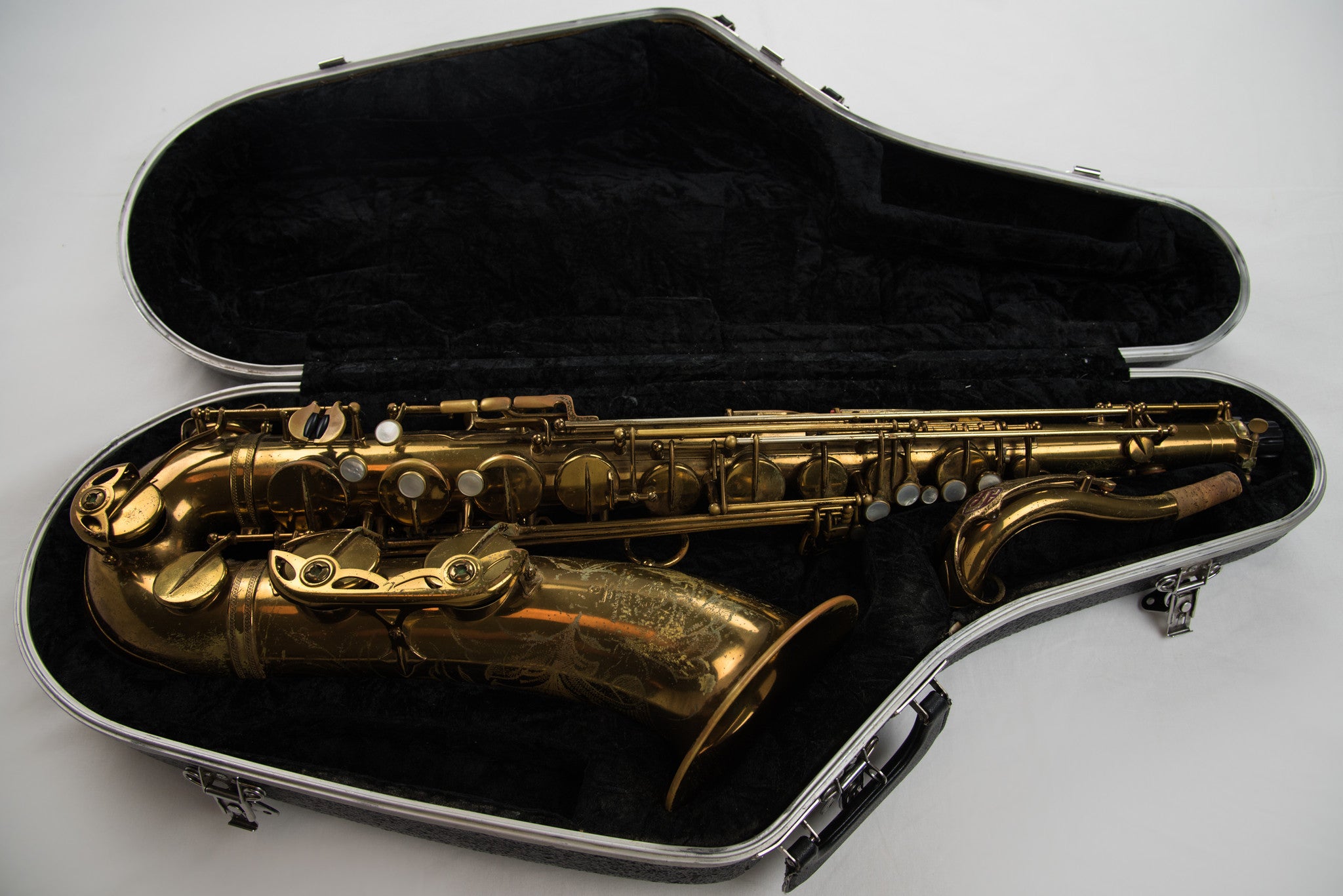 1963 105,xxx Mark VI Tenor Saxophone, 85% Original Lacquer!