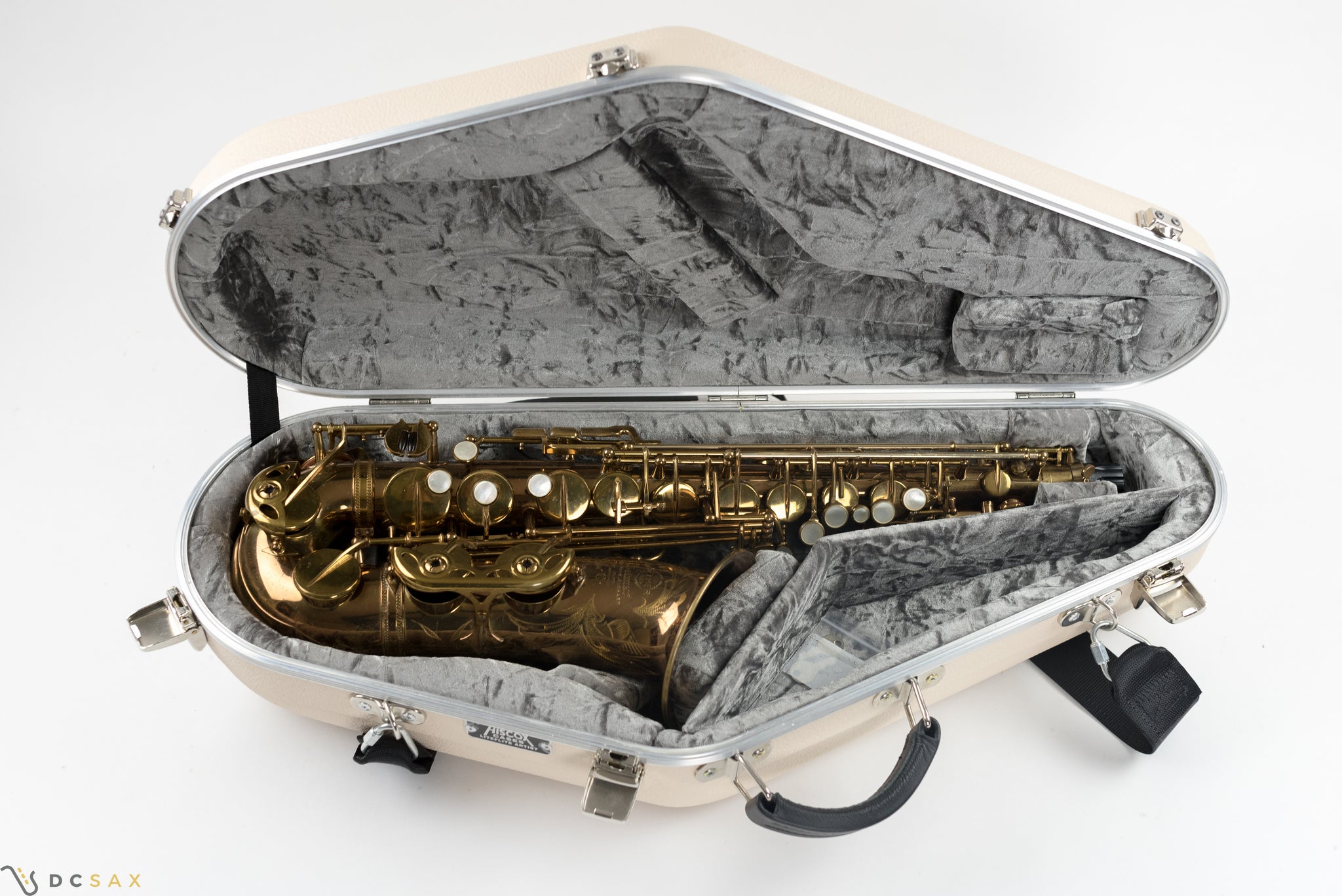 98,xxx Selmer Mark VI Alto Saxophone, Near Mint, Fresh Overhaul