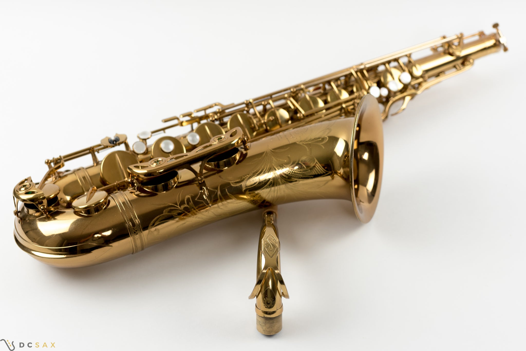 121,xxx Selmer Mark VI Tenor Saxophone, 99+% Original Lacquer
