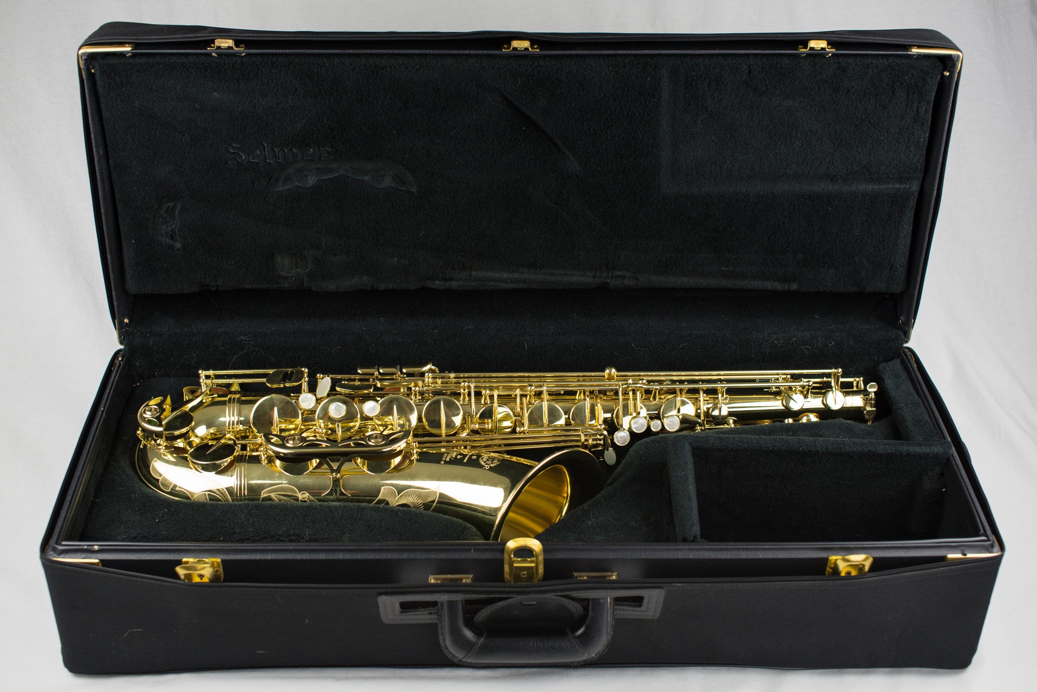 Near Mint Selmer Super Action Series II Tenor Saxophone
