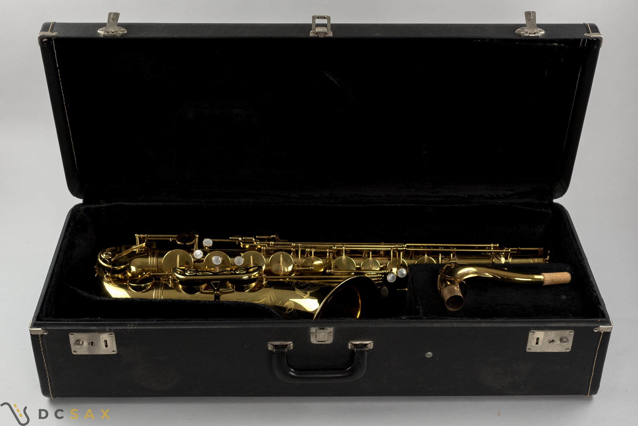 221,xxx Selmer Mark VI Tenor Saxophone, 99% Original Lacquer, Video