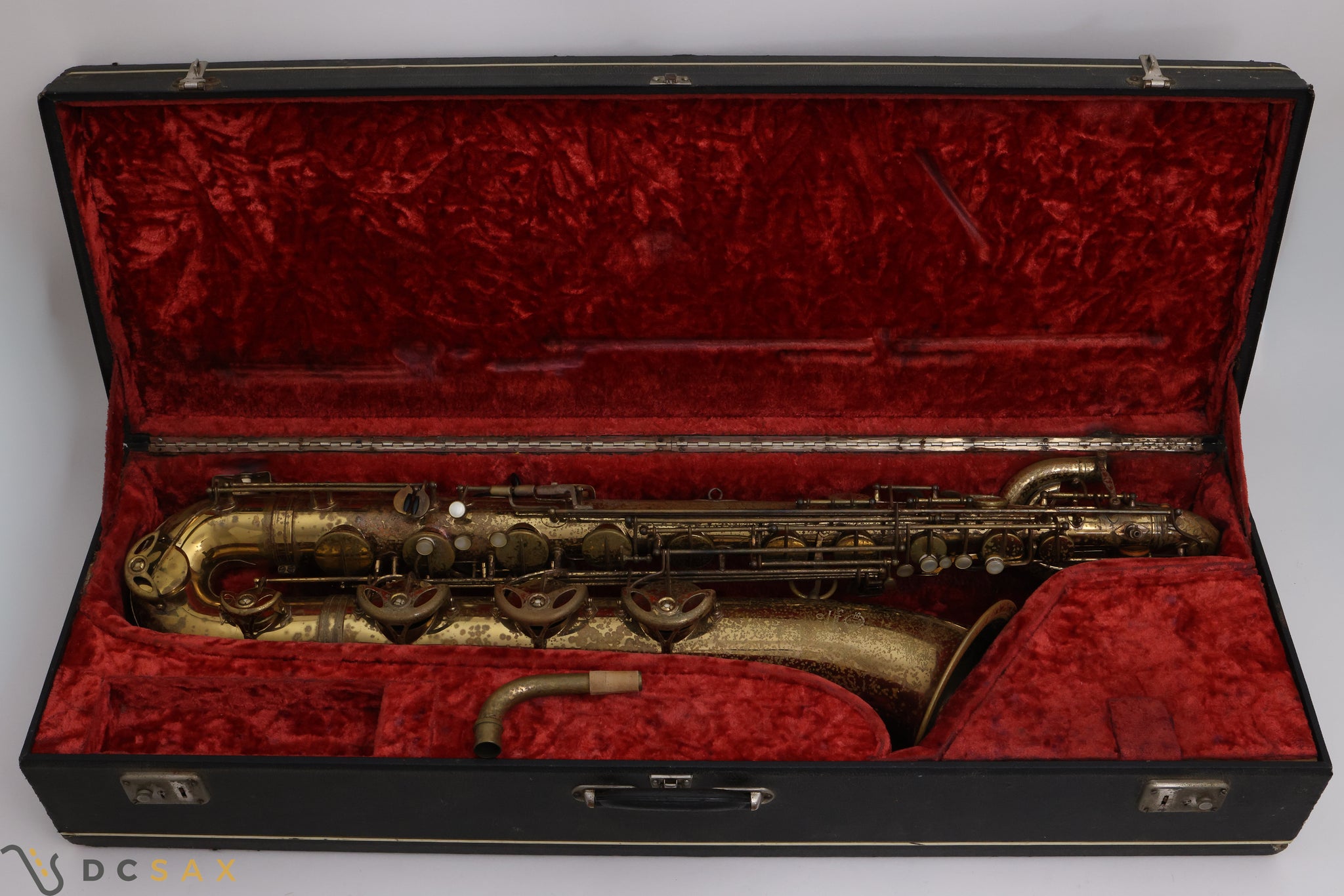 Selmer Mark VI baritone saxophone low A picture of the sax inside the case