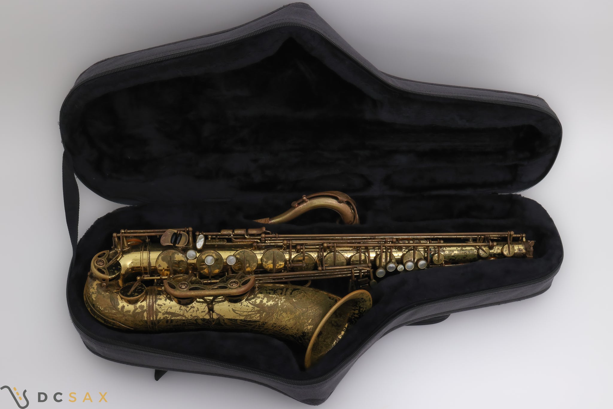 1976 246,xxx Selmer Mark VII Tenor Saxophone, Original Lacquer