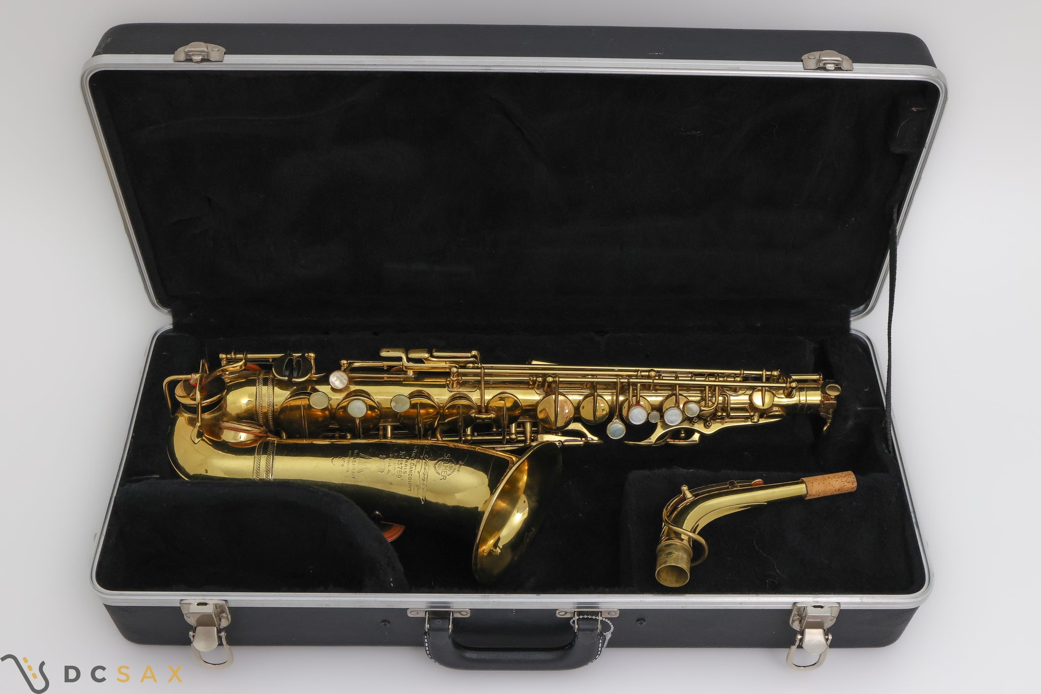 1932 15,xxx Selmer Cigar Cutter Alto Saxophone, Video