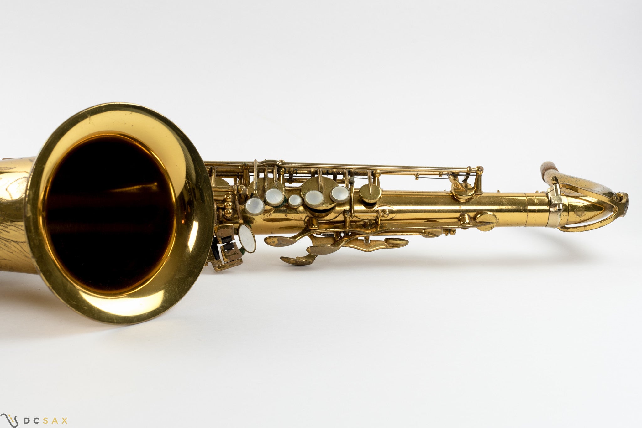 105,xxx Selmer Mark VI Tenor Saxophone, 95% Original Lacquer