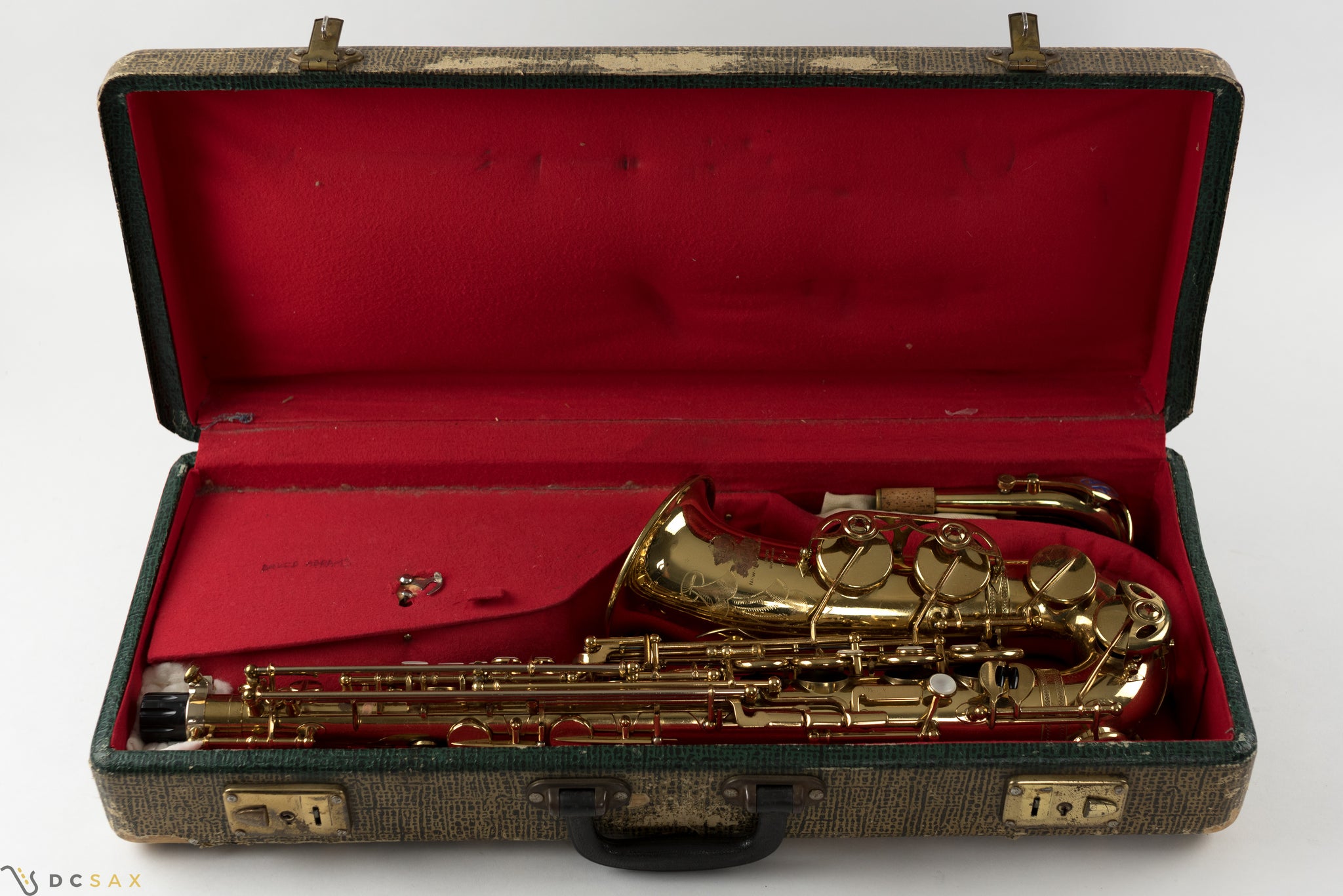 123,xxx Selmer Mark VI Alto Saxophone, 97% Original Lacquer